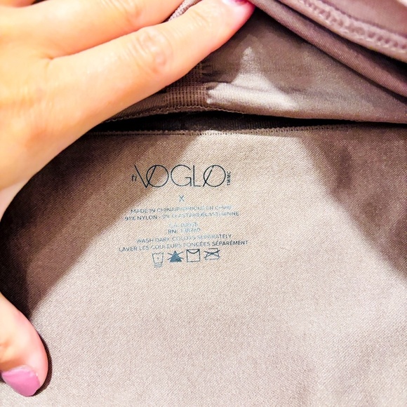 VOGLIO Taupe top - Picture 4 of 5